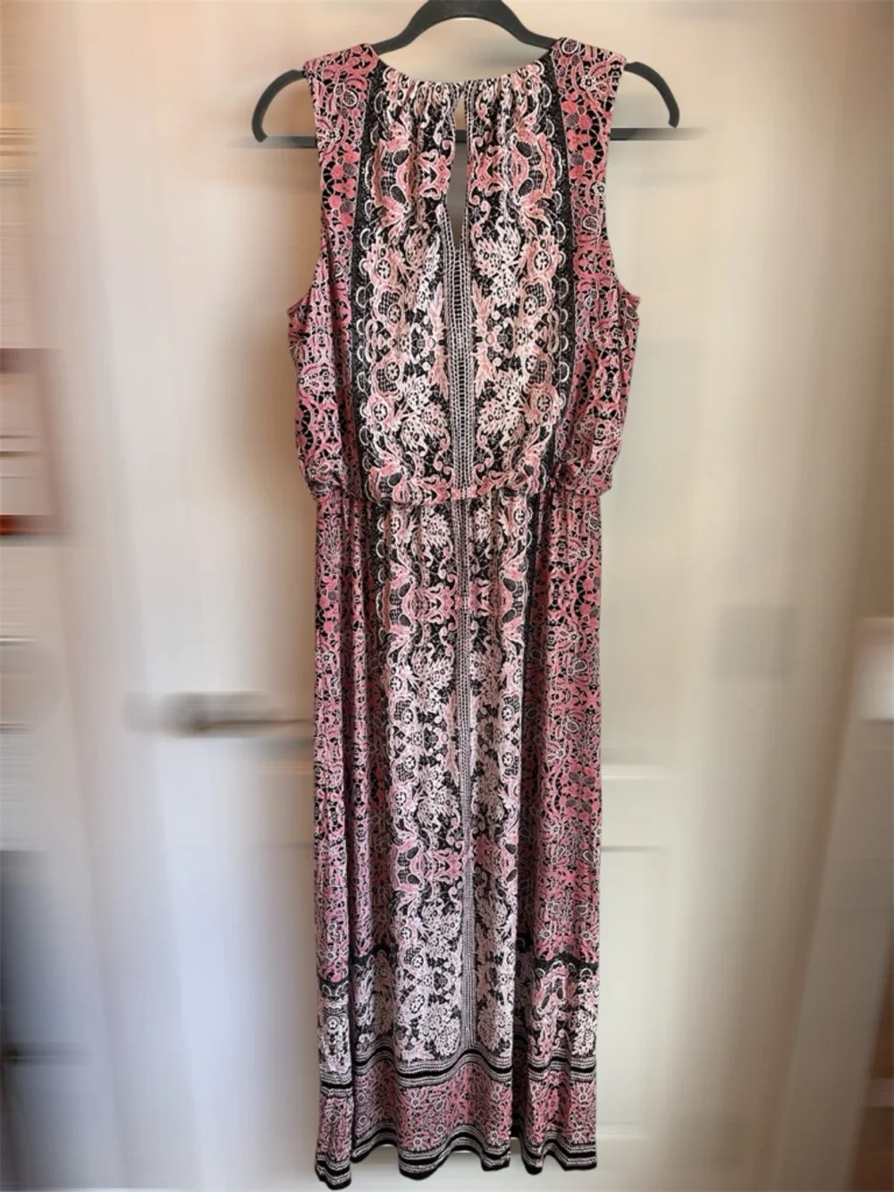 London Style Sleeveless Pink and Black Printed Maxi Dress - Picture 2 of 7